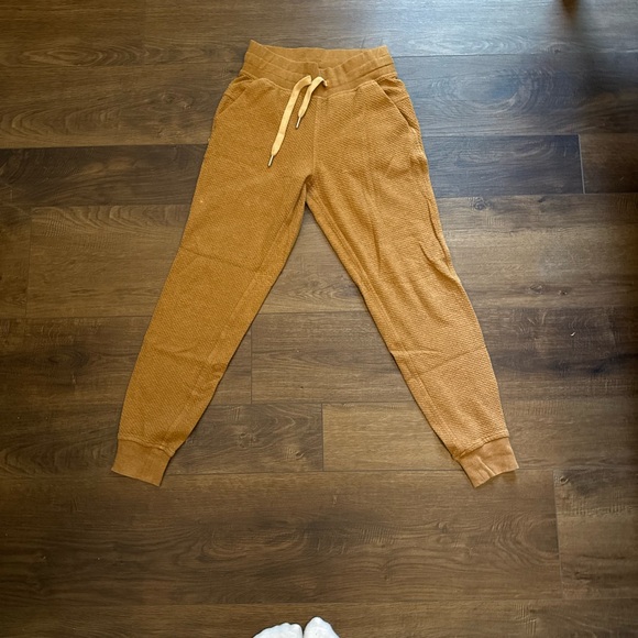 Lululemon Athletica Mustard Joggers - Picture 1 of 2